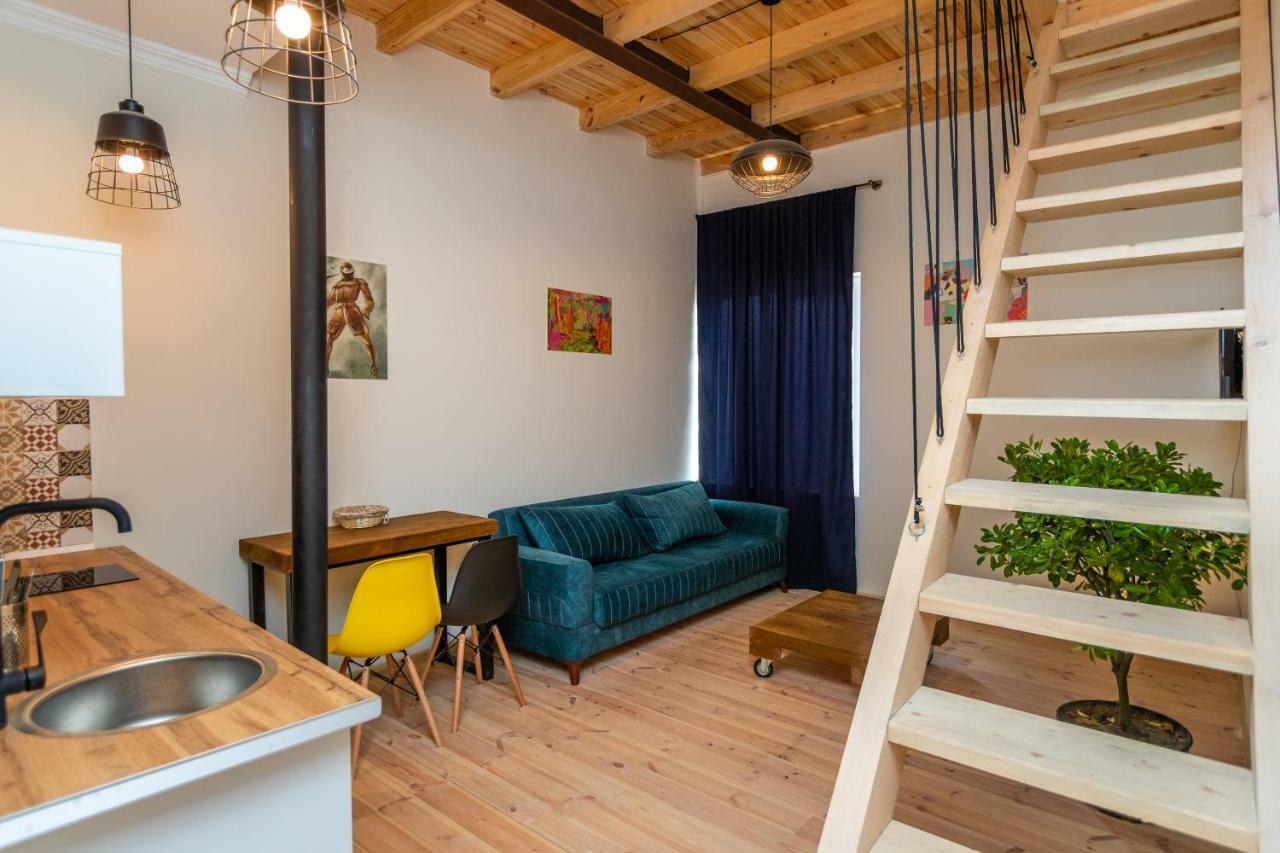 Giorgi'S Apartment 트빌리시 외부 사진