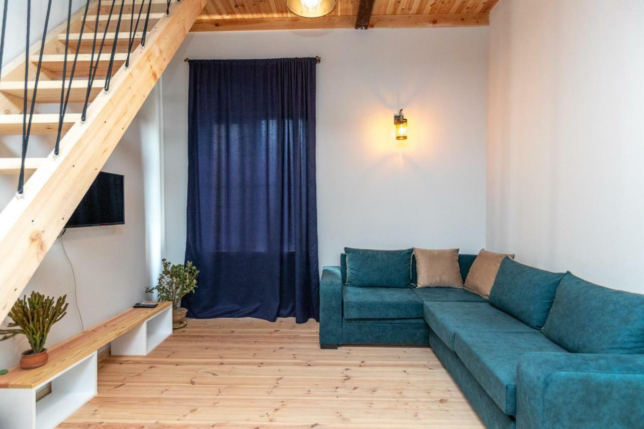 Giorgi'S Apartment 트빌리시 외부 사진